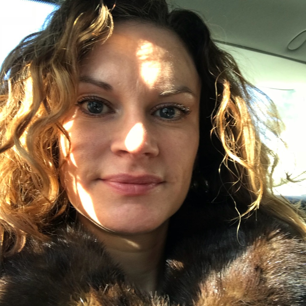 Meet your Posher, Maura